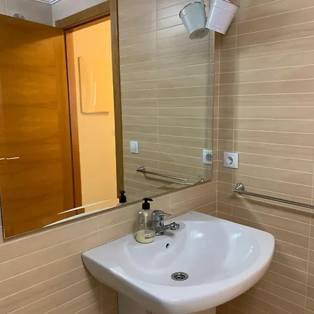 Sea, Pool, And Comfort In A Duplex 아파트